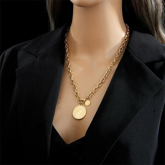 Eterna Medallion Necklace